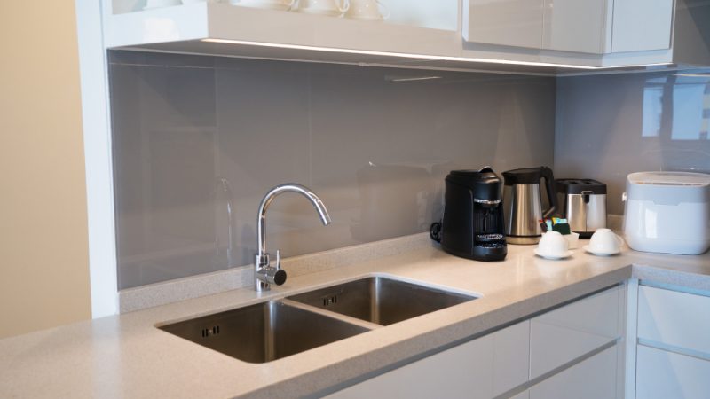 Fungsi Single Pot Sink untuk Dapur dalam Menunjang Kebersihan dan Efisiensi