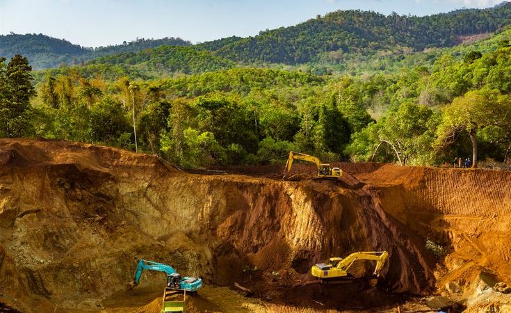 Alasan Mengapa Tanah Bekas Tambang Sulit Ditumbuhi Tanaman
