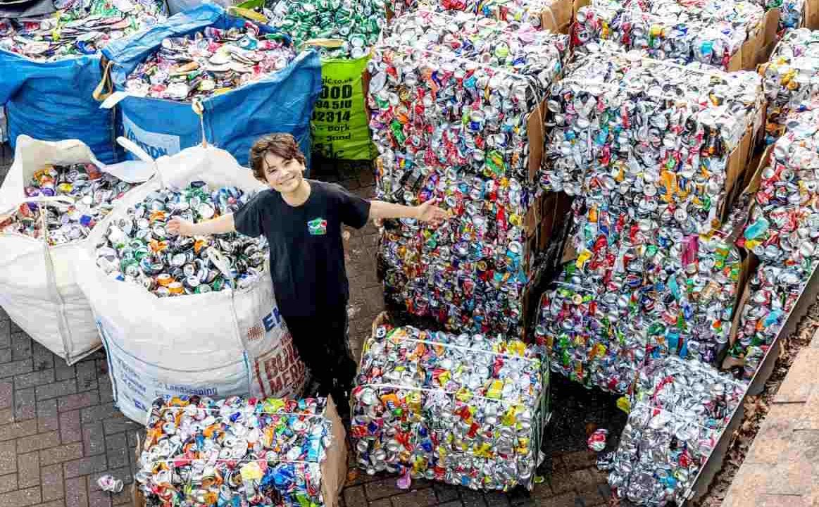Pelajari cara menentukan kapasitas ideal usaha cacah plastik berdasarkan pasokan bahan, kemampuan mesin, biaya, dan permintaan pembeli.